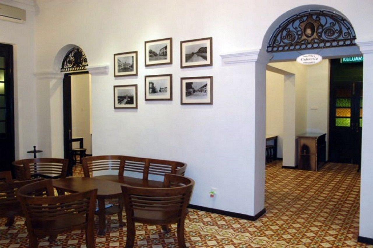G Inn George Town Exterior photo